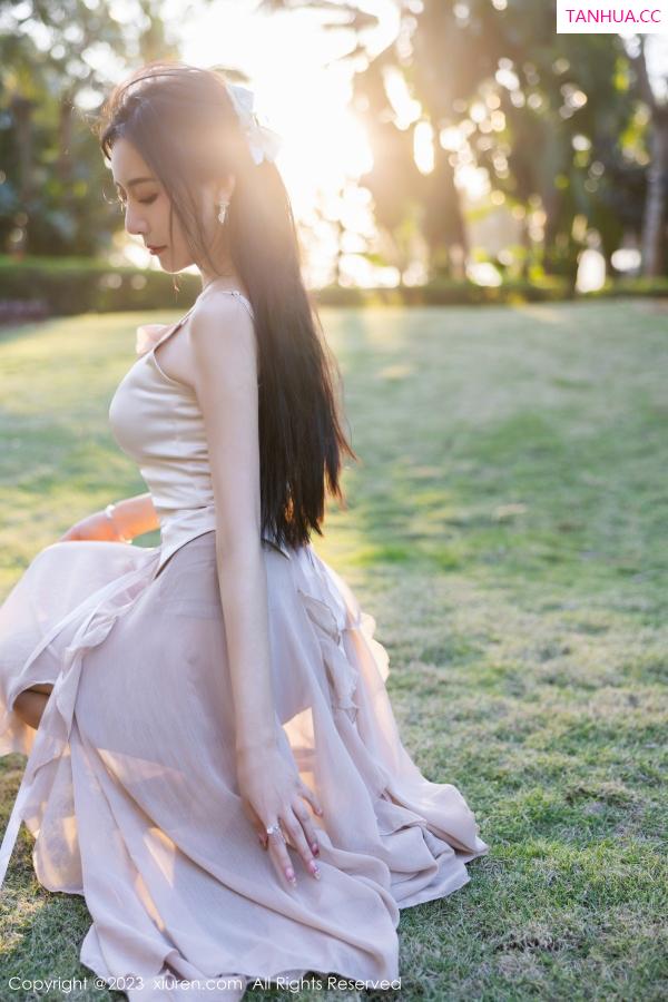 王馨瑶  [XiuRen]高清写真图 2023.04.14 No.6581 王馨瑶yanni 美腿外拍第10张图片